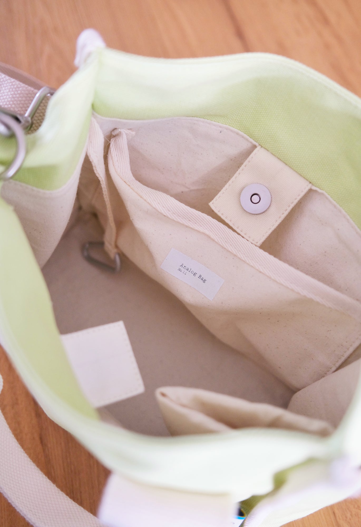 Analog No.11 Medium Tote Bag (Limited Edition)