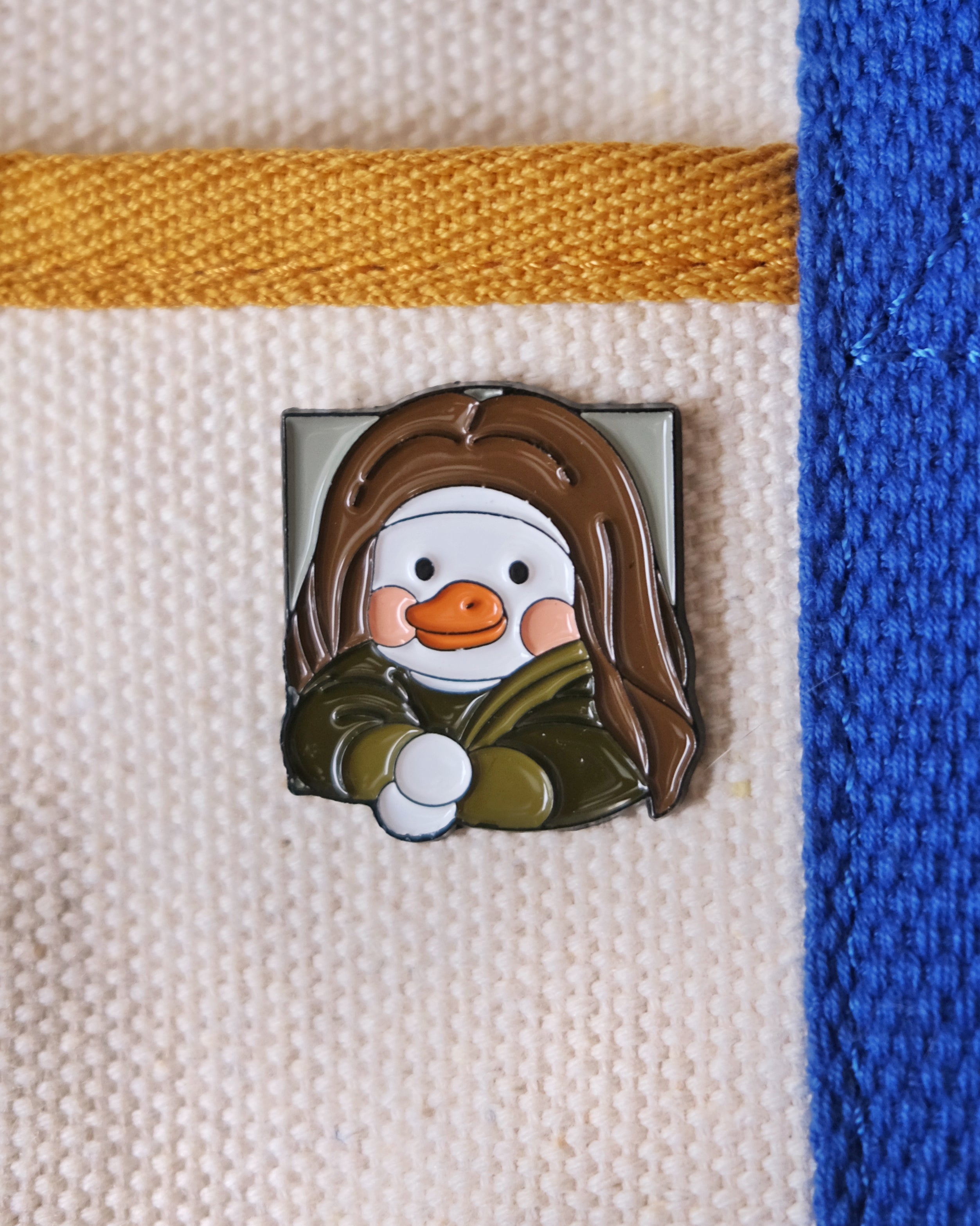 Mona Enamel good Pin