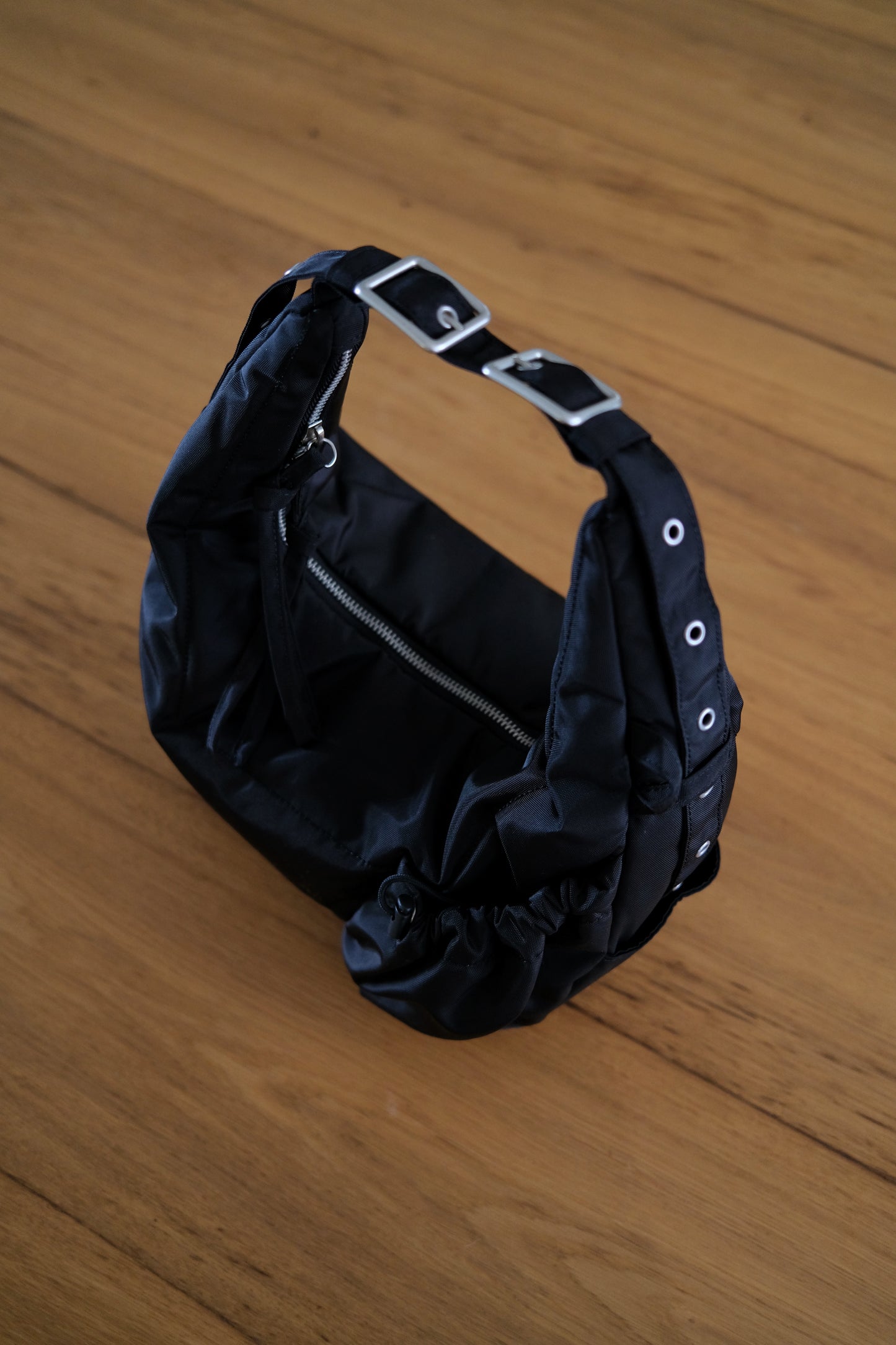 The Medium Utility Bag - Noir