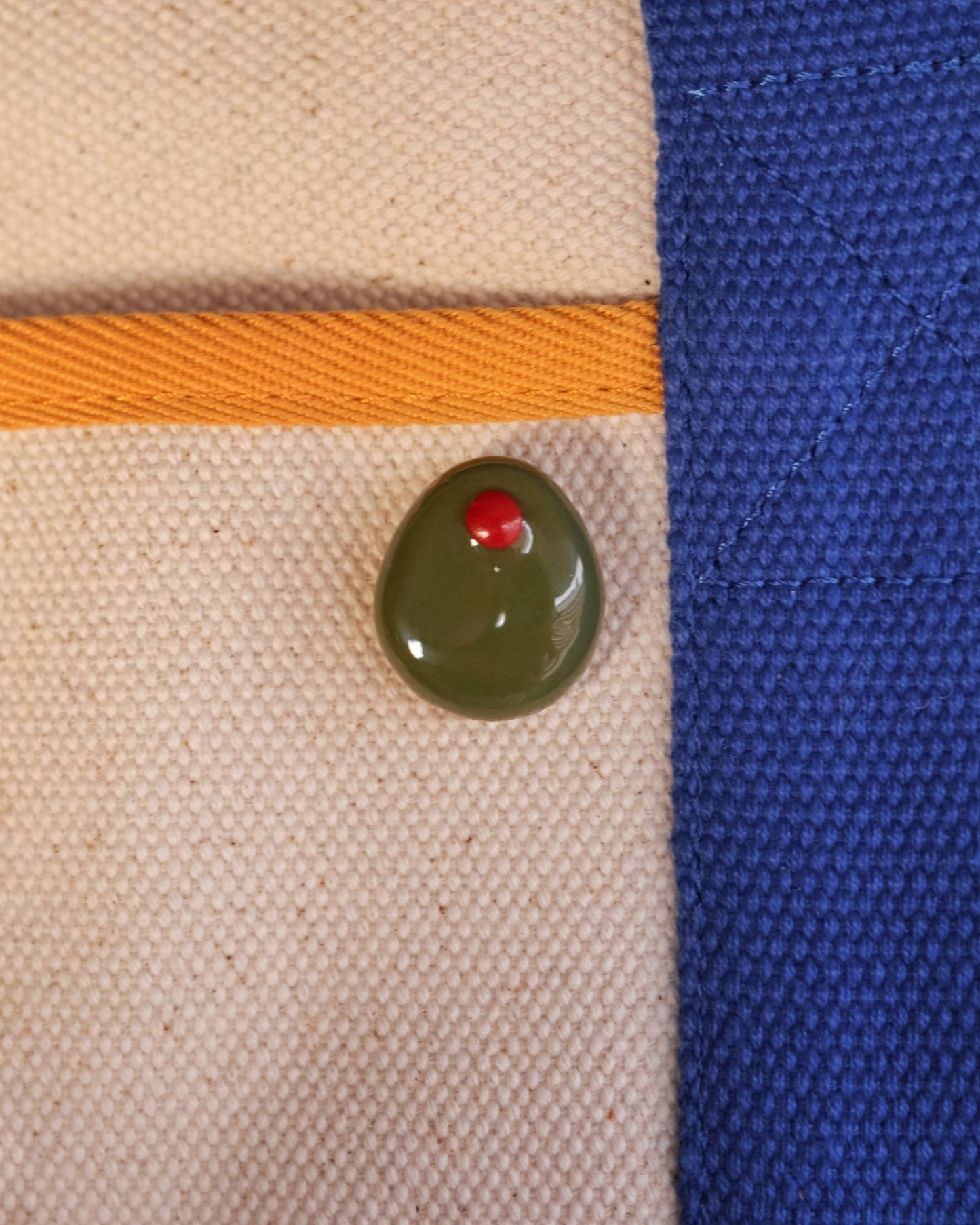 Olive Pin / Bobbin 🫒