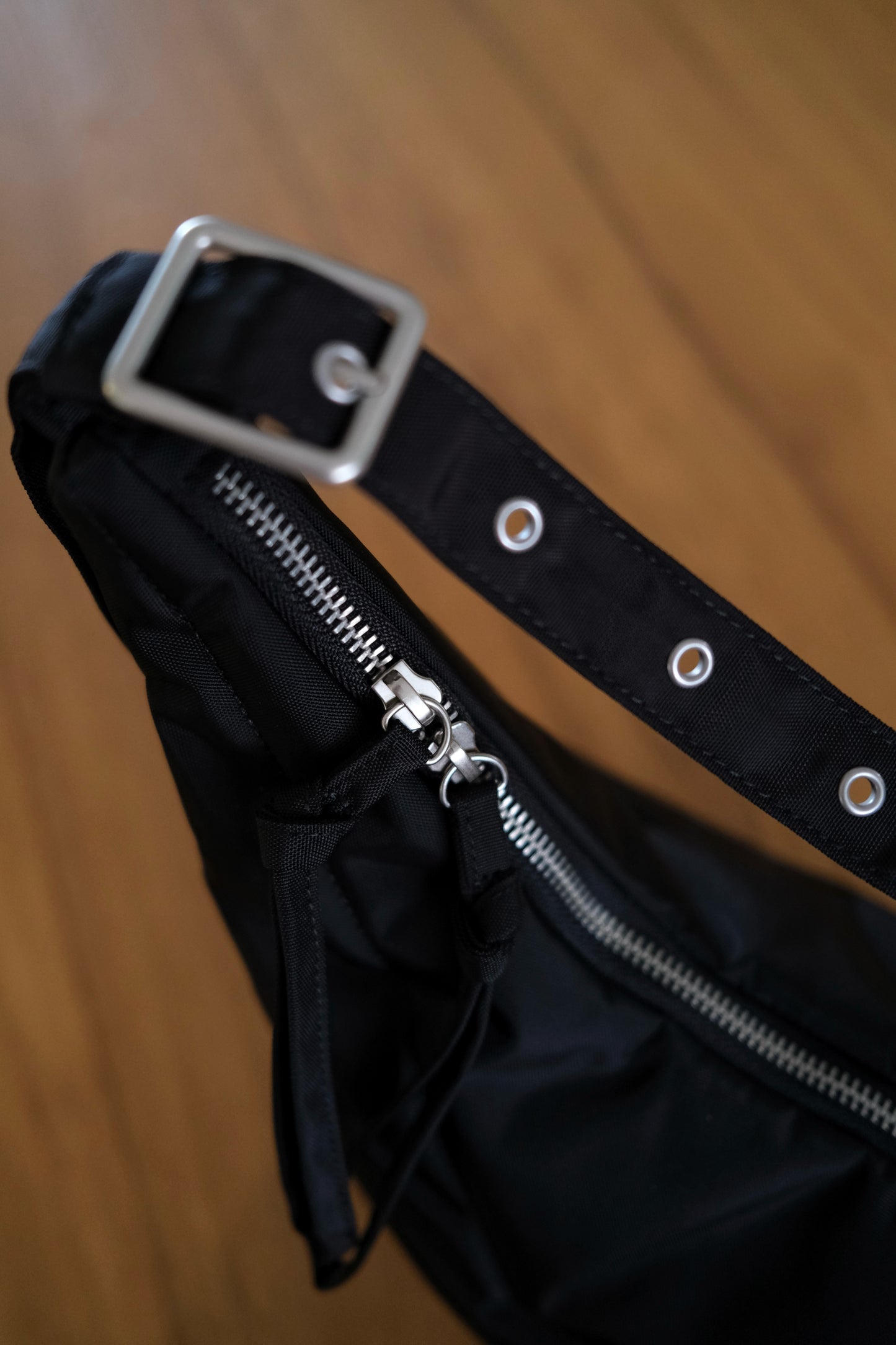 The Medium Utility Bag - Noir