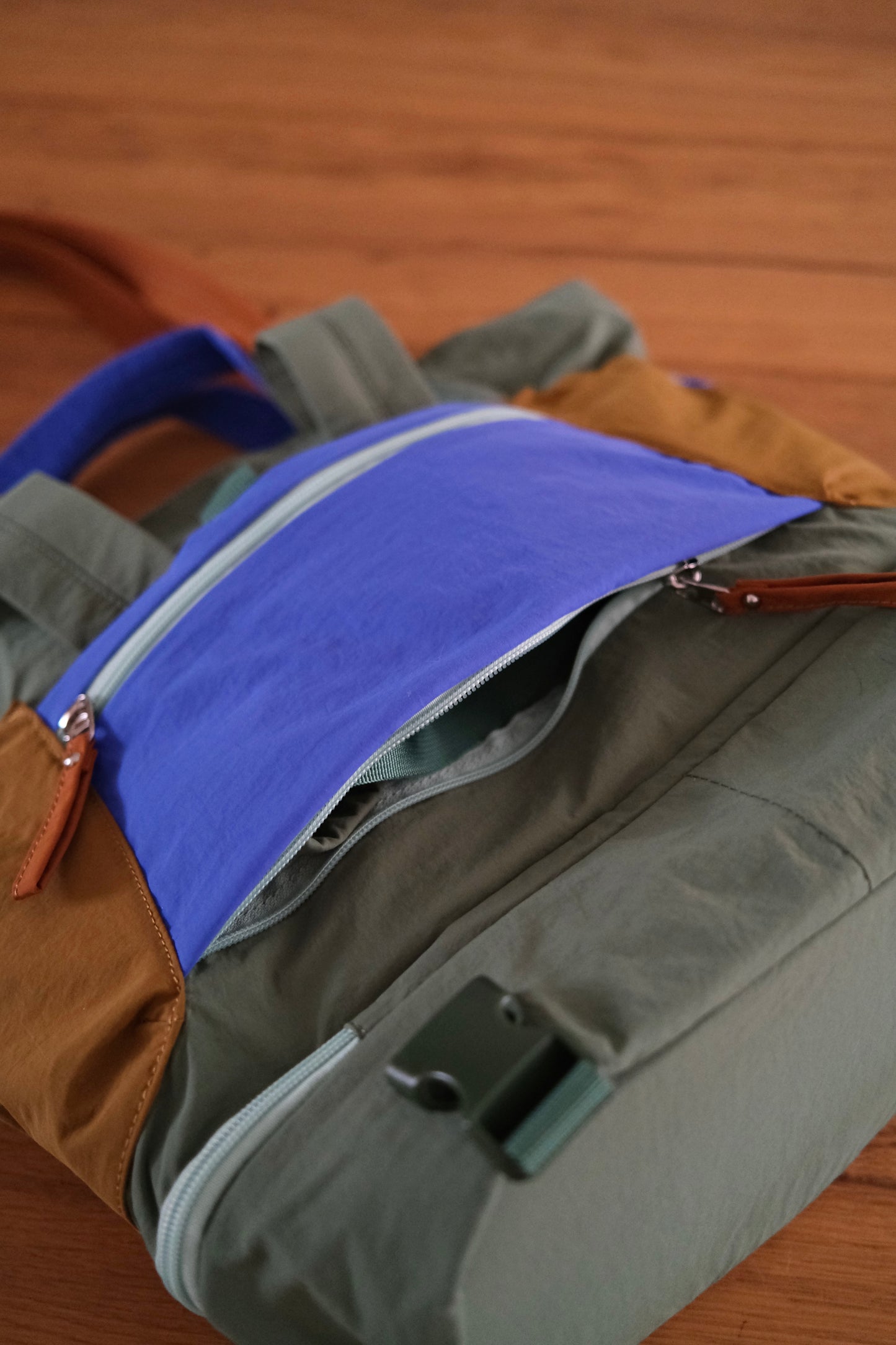No.1 Midi Analog Totepack