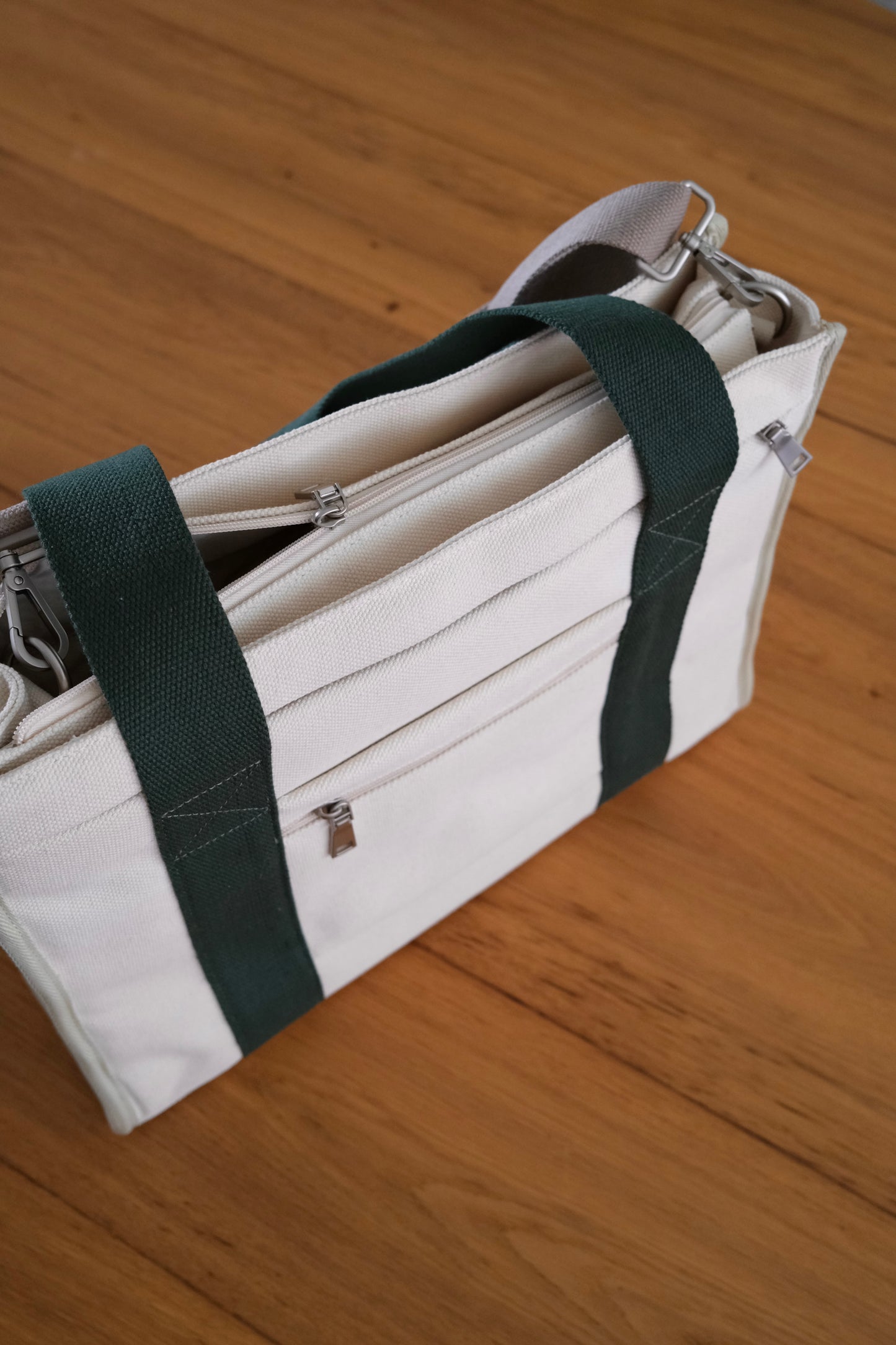 No.10 Laptop Tote V2