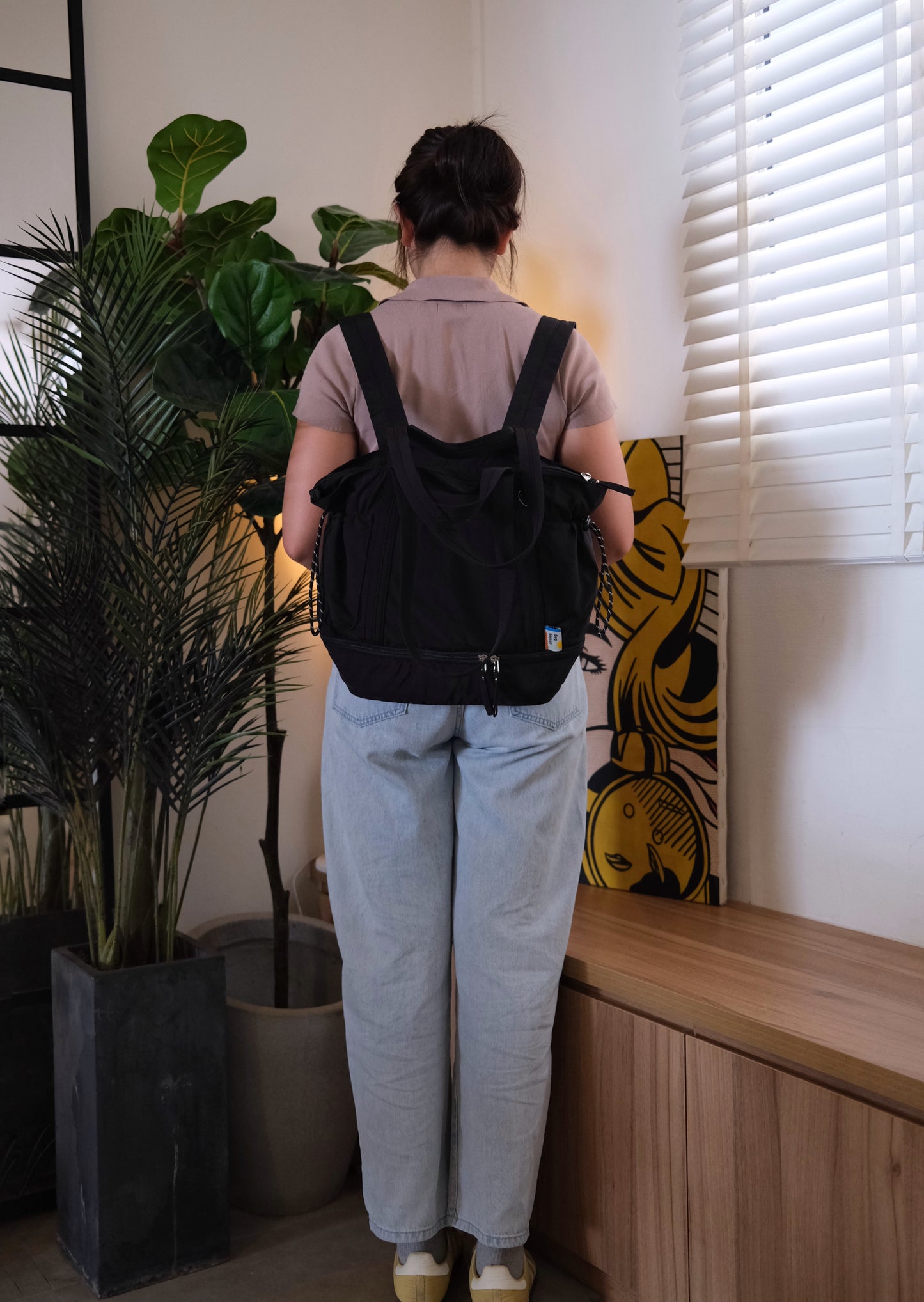 The Black Midi Analog Totepack