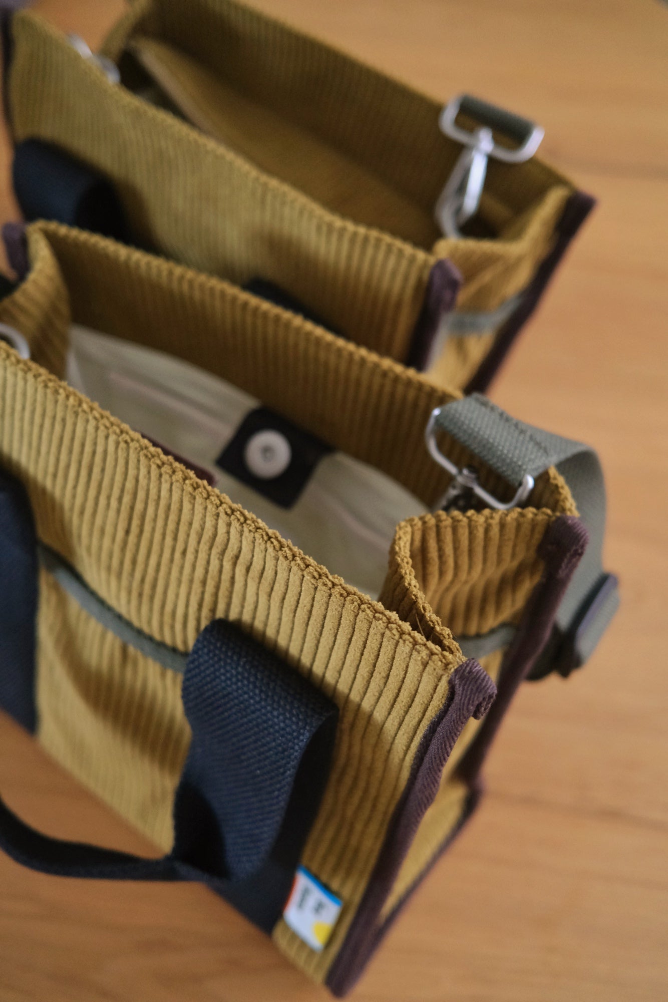 New: Analog No.31 Medium Tote Bag (Limited Edition) - Water Repellent Corduroy Analog Company